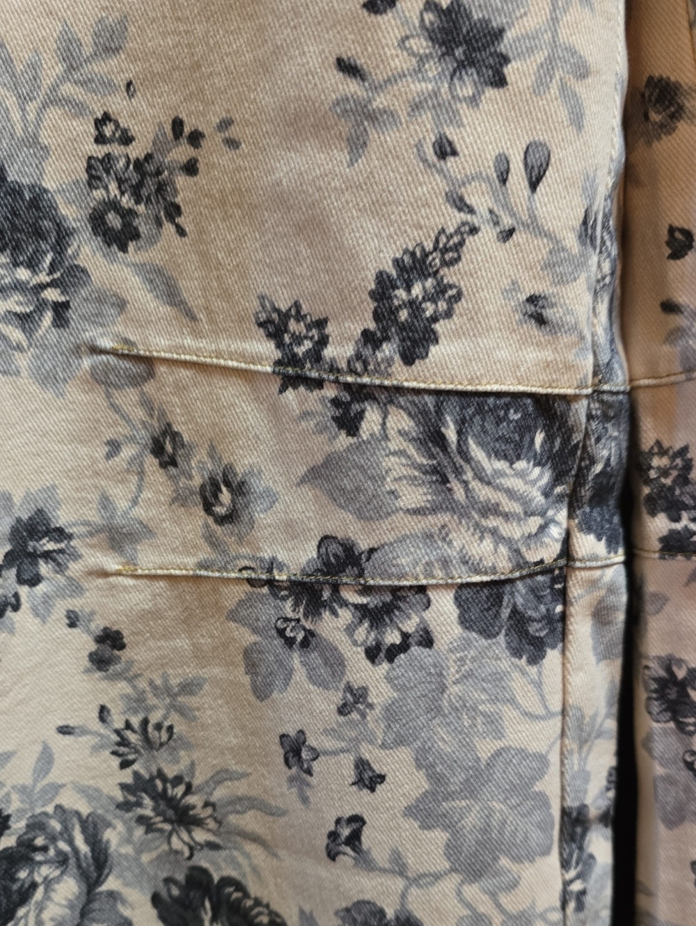 Barrel Jeans - Picture 2 of 13